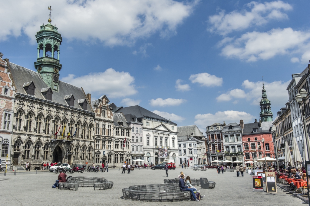 De belles balades romantiques à Mons.